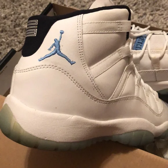 Air Jordan Retro 11 Legend Blue